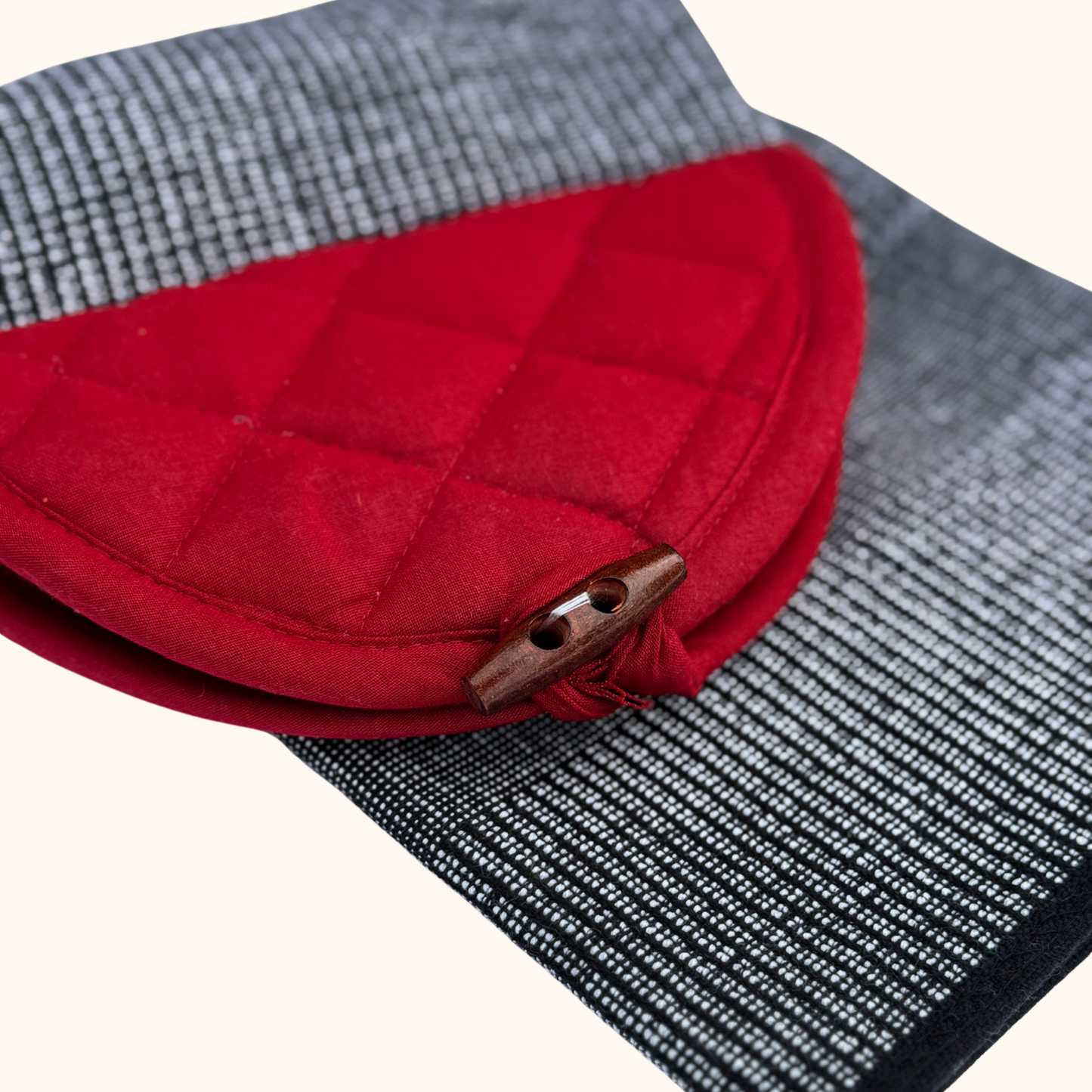 Hanging Kitchen Hand Towel Set with Button – Black and Red – Absorbent Oven Door Towel