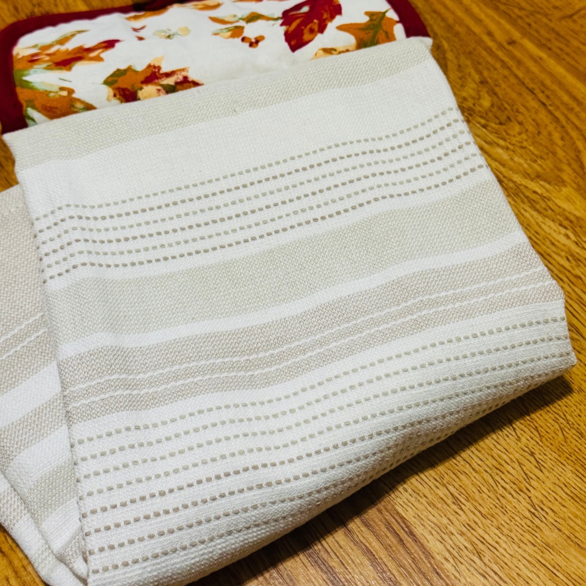Falling Leaves Kitchen Hand Towel | October Towel of the Month | The Stay Towel