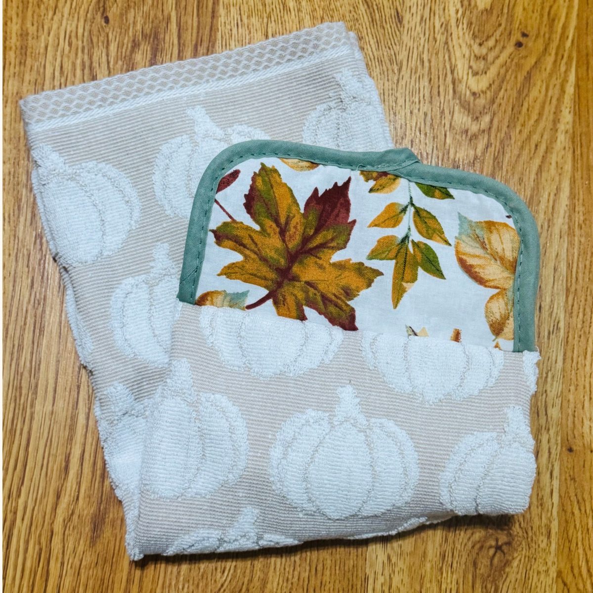 Fall Kitchen Towel | The Stay Towel | Fall Hanging Hand Towel